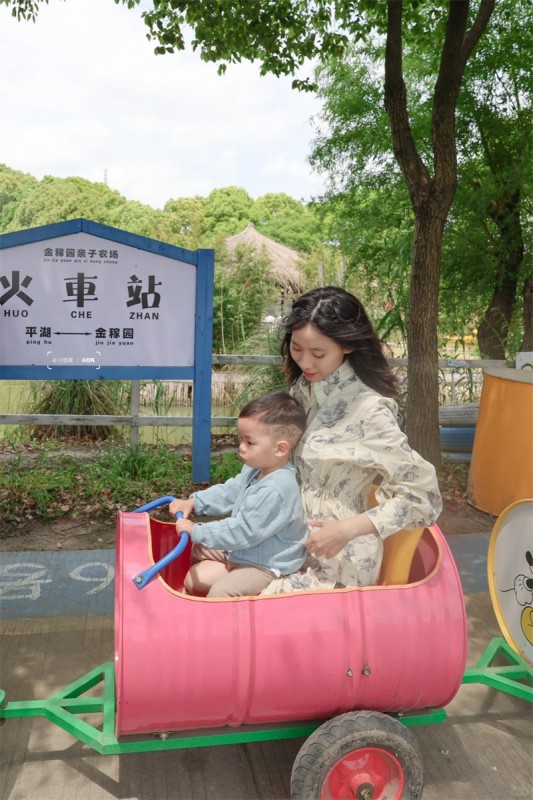 油桶小火车