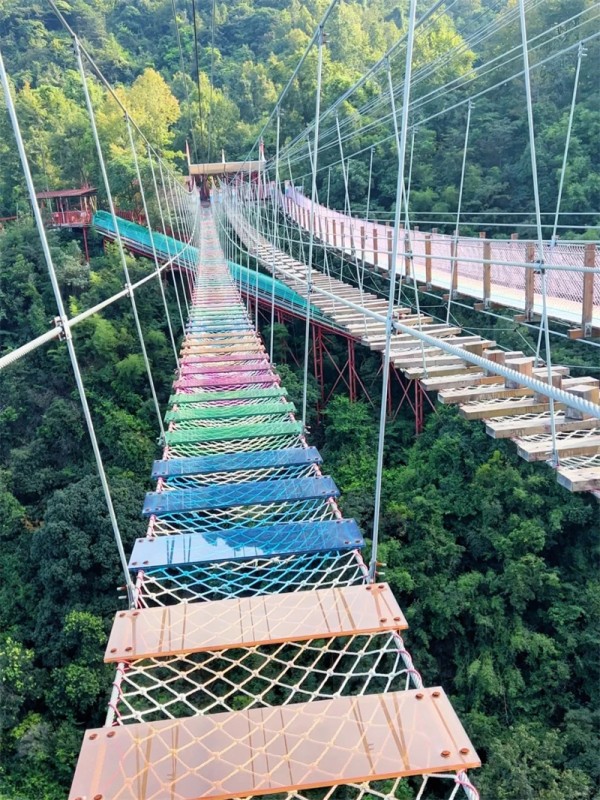 高空步步驚心